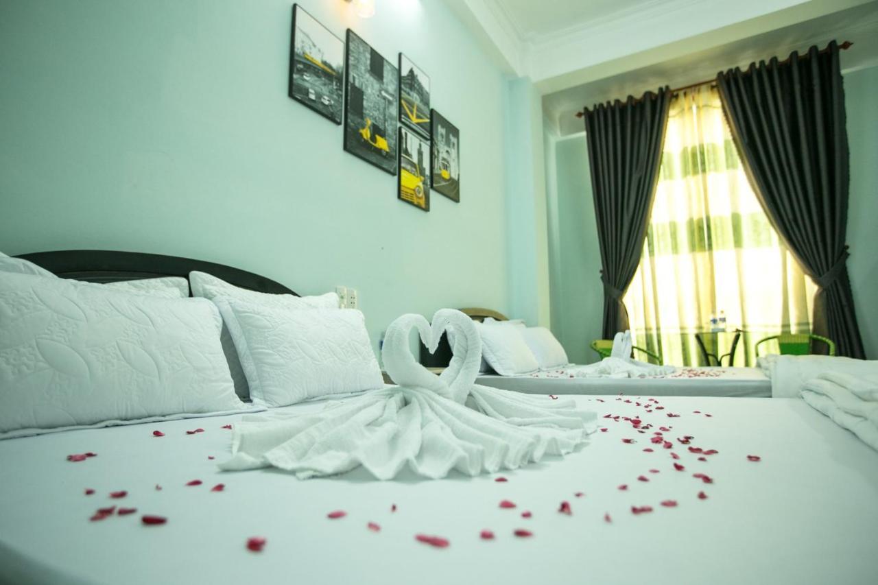 Nhà Nghỉ Kim Lài Pleiku Esterno foto