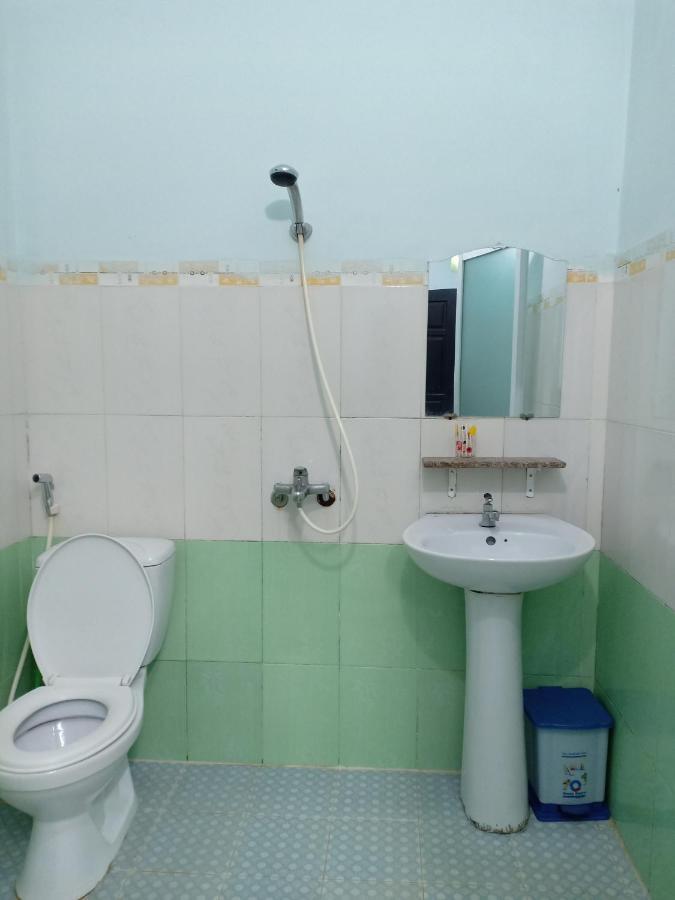 Nhà Nghỉ Kim Lài Pleiku Esterno foto