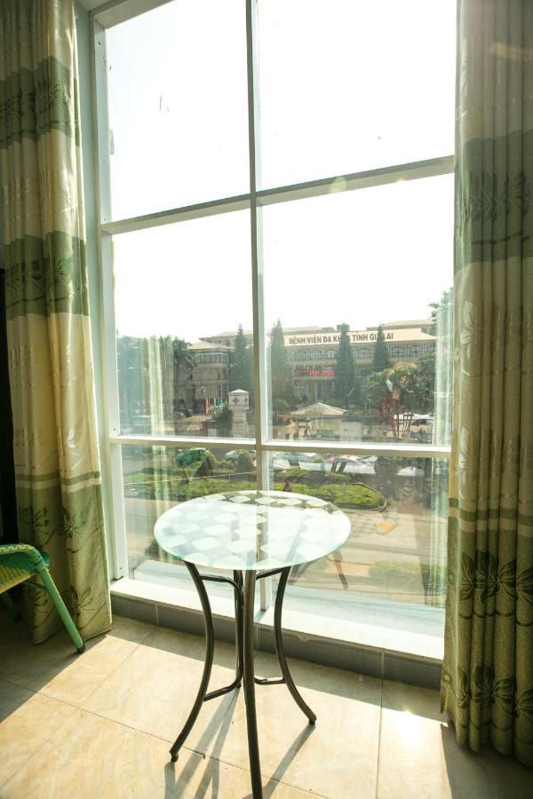 Nhà Nghỉ Kim Lài Pleiku Esterno foto