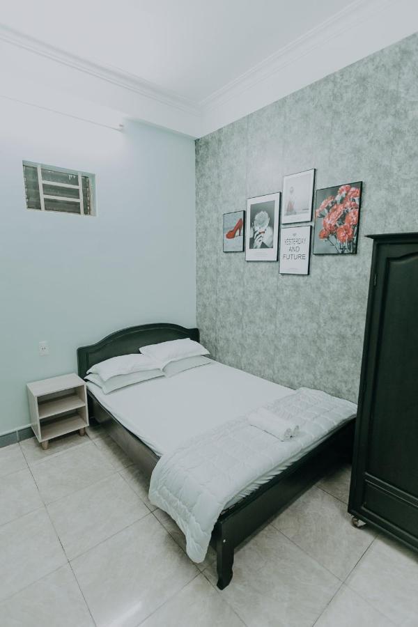 Nhà Nghỉ Kim Lài Pleiku Esterno foto