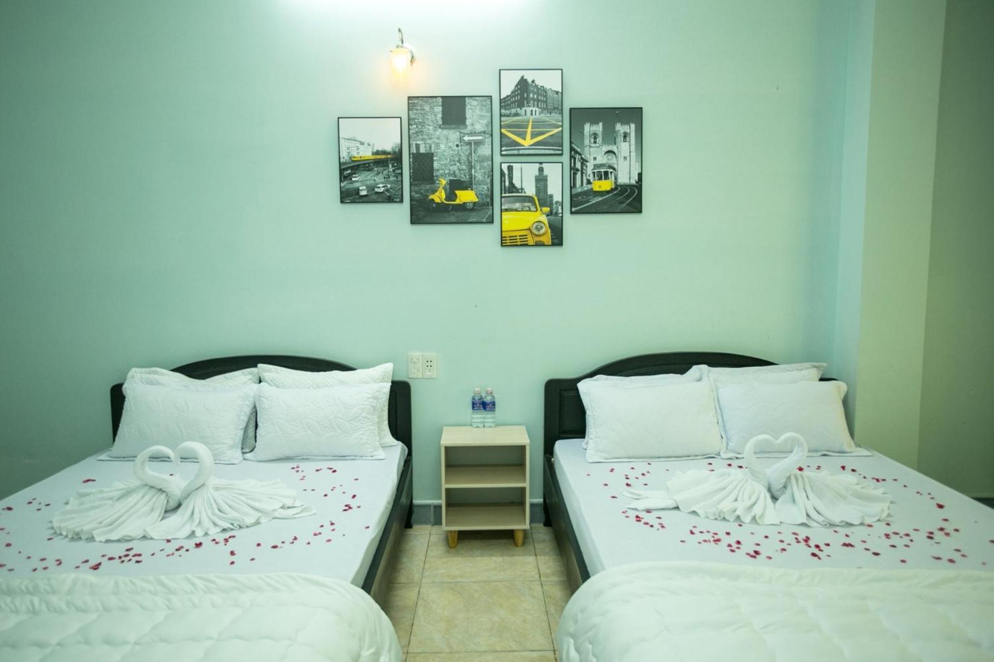 Nhà Nghỉ Kim Lài Pleiku Esterno foto